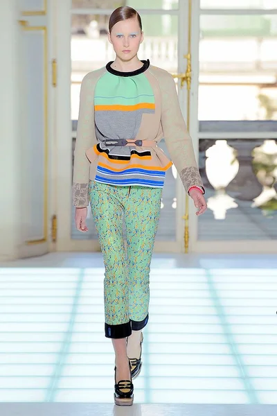 Look 8